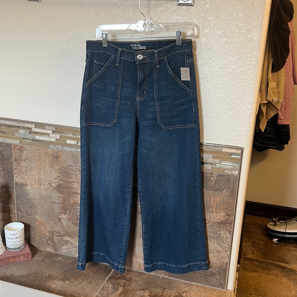 Time and Tru Dark Blue Cropped Wide-Leg Jeans
